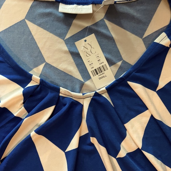 Women’s sleeveless blouse. Size small. - Picture 4 of 6